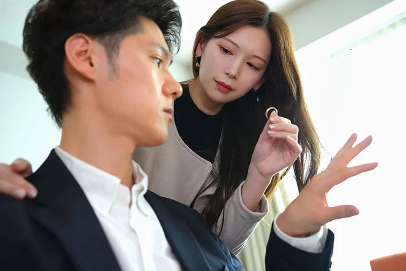 Cô vợ đi đi giã ngoại, gã chồng ở nhà bị nhỏ em người vợ gạ phang không trượt phát nào